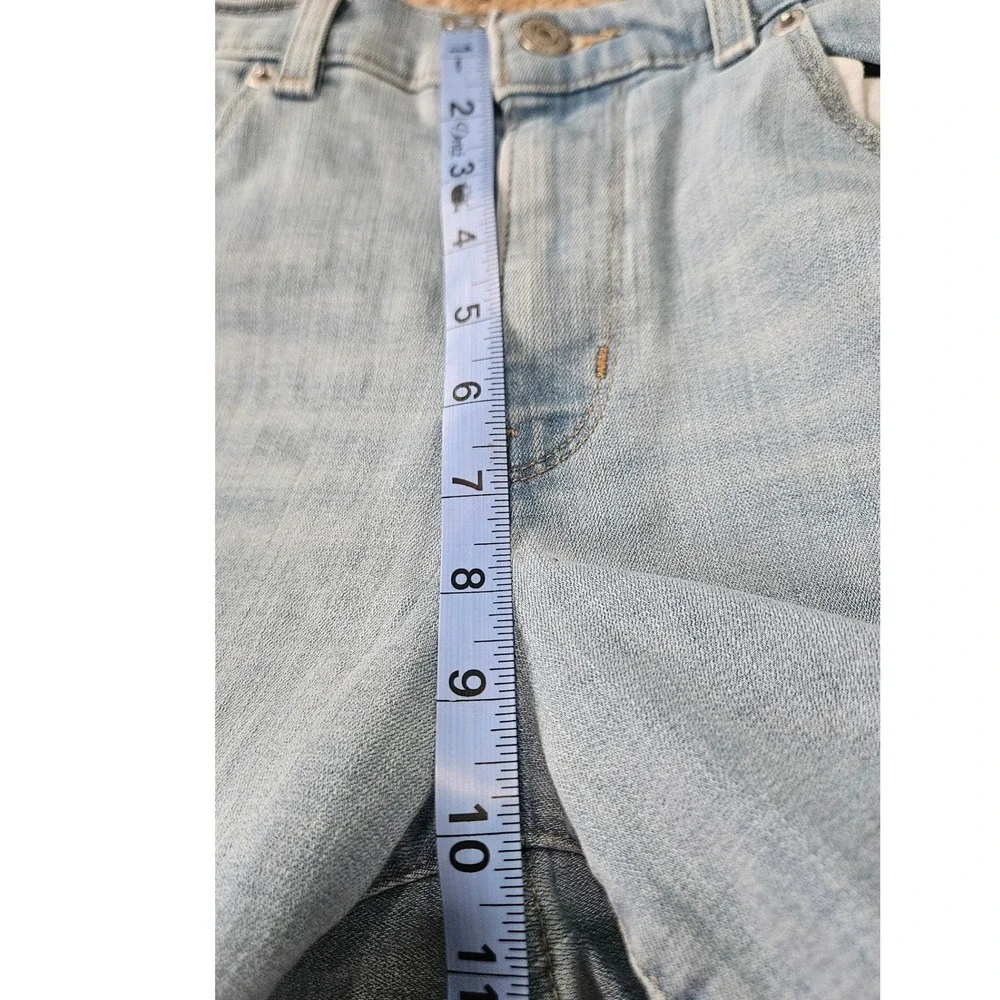 Levis Classic Jorts Bermuda Shorts Womens 30 Light Wash Blue Denim Mid Rise